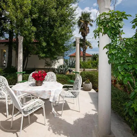 Appartamento Marina With Sea View